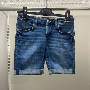 SO Kids Denim Fold-Up Adjustable Waistband Shorts - Blue NWOT